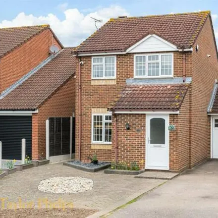 Buy this 3 bed house on Priory Gate in Turnford, EN8 0SG