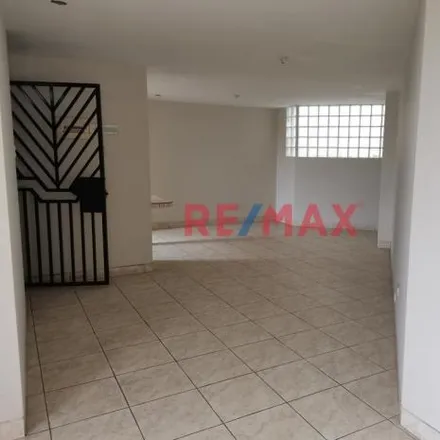 Rent this 3 bed apartment on Calle 49 in Trujillo 13011, Peru