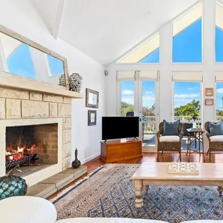 Rent this 5 bed house on Sorrento VIC 3943