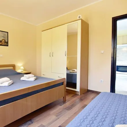 Rent this 1 bed apartment on 52470 Đuba - Giubba