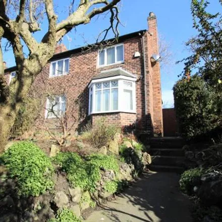 Rent this 3 bed duplex on Prescot Cemetery in Manchester Road, Knowsley