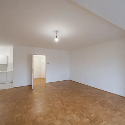 Rent this 1 bed apartment on Martinstraße in Währinger Straße, 1180 Vienna