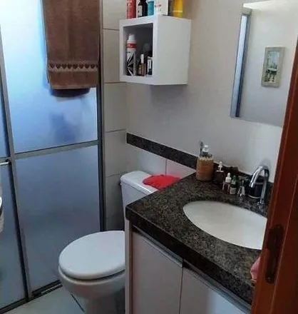 Buy this 3 bed apartment on Rua Clevelândia in Presidente, Londrina - PR