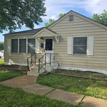 Rent this 2 bed house on 10179 Jepson Dr in Saint Louis, Missouri