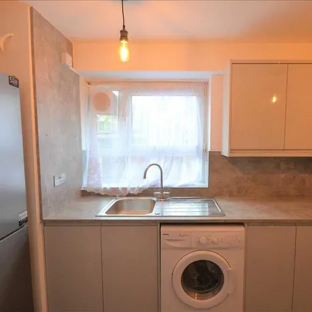Image 5 - The Birches, Station Road, London, E12 5BS, United Kingdom - Apartment for rent
