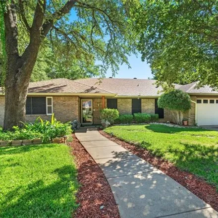 Image 1 - 1838 Kingsborough Drive, Johnsons Station, Arlington, TX 76015, USA - House for sale