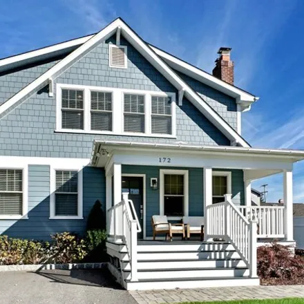 Rent this 4 bed house on 176 Osborne Avenue in Bay Head, Ocean County