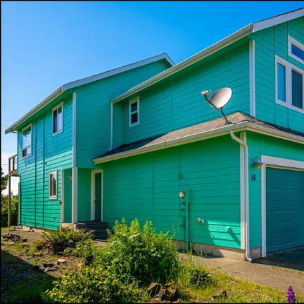 Rent this 3 bed house on North Service Road in Moclips, Grays Harbor County