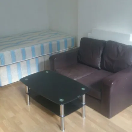 Rent this 1 bed apartment on Castletown Road in London, W14 9EX
