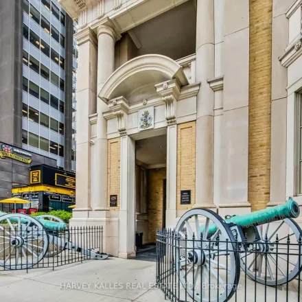 Image 2 - Duke of Cornwall, Simcoe Street, Old Toronto, ON M5G 2H6, Canada - Apartment for rent
