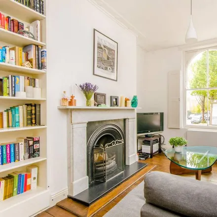 Rent this 2 bed house on 8 Raleigh Street in Angel, London