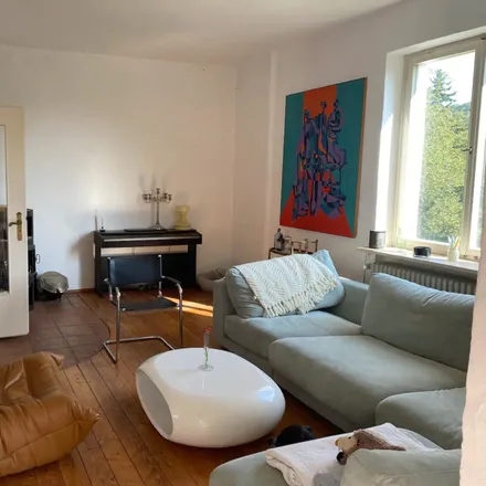 Rent this 4 bed apartment on Wiesweg 91 in 65343 Eltville am Rhein, Germany
