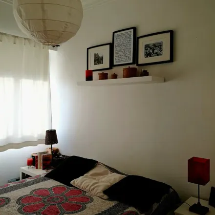 Rent this 1 bed apartment on Rua São João de Brito in Oeiras, Portugal