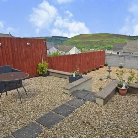 Image 9 - Thomas Street, Tonypandy, CF40 1EU, United Kingdom - Townhouse for sale