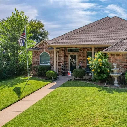 Buy this 3 bed house on 8112 Vine Wood Drive in North Richland Hills, TX 76182