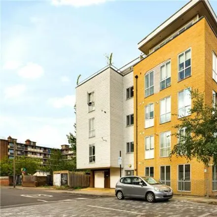 Image 9 - Portunus Apartments, 6 Gernon Road, London, E3 5FG, United Kingdom - Apartment for sale
