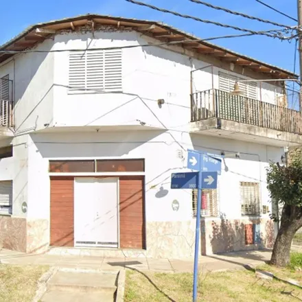 Buy this studio house on Ingeniero Huergo 889 in Partido de La Matanza, C1440 ABZ Lomas del Mirador