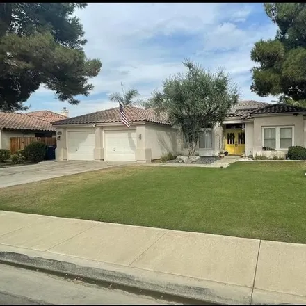 Buy this 3 bed house on 206 Via Roblada in Bakersfield, CA 93314