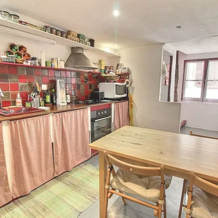 Rent this 3 bed apartment on 86 Avenue Gabriel Péri in 83130 La Garde, France