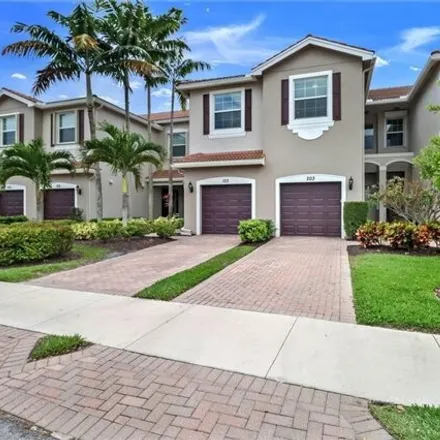 Buy this 3 bed condo on 6552 Monterey Pt Unit 203 in Naples, Florida