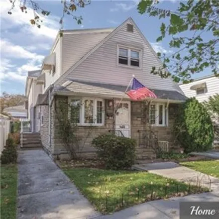Image 3 - 64-40 138th Street, New York, NY 11367, USA - House for sale