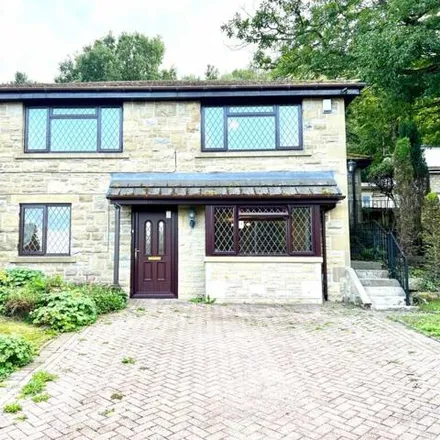 Buy this 5 bed house on Staybrite Avenue in Cottingley, BD16 1PN