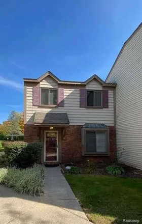 Image 2 - 1567 Streamwood Court, Rochester Hills, MI 48309, USA - Townhouse for rent