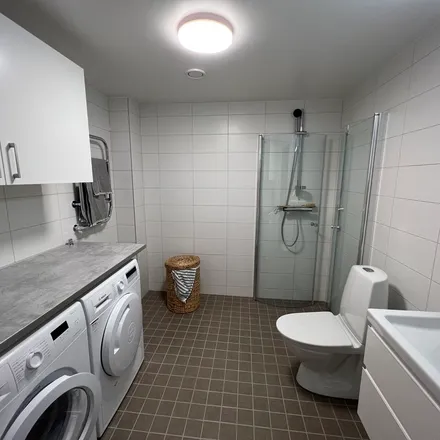 Rent this 2 bed apartment on Almedalsvägen in 412 63 Gothenburg, Sweden