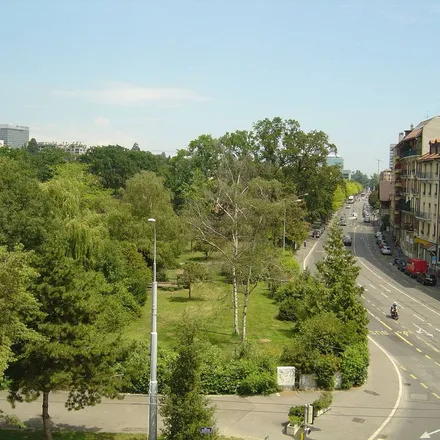 Rent this 6 bed apartment on Rue Pestalozzi 1 in 1211 Geneva, Switzerland