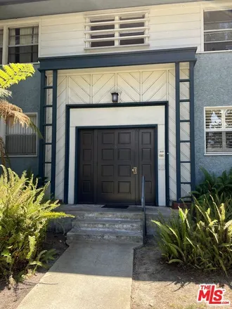 Buy this 2 bed condo on 5822 Bowcroft Street in Los Angeles, CA 90016