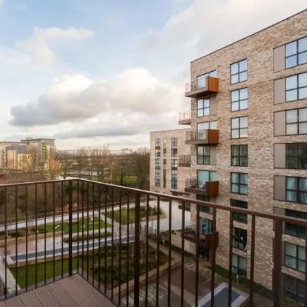 Image 4 - Bodiam Court, 4 Lakeside Drive, London, NW10 7GD, United Kingdom - Apartment for rent