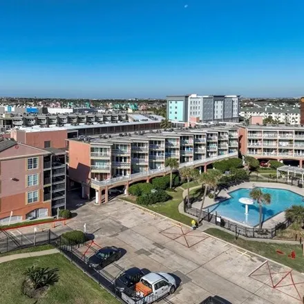 Image 2 - The Victorian Condominiums, 6300 Seawall Boulevard, Galveston, TX 77551, USA - Condo for sale