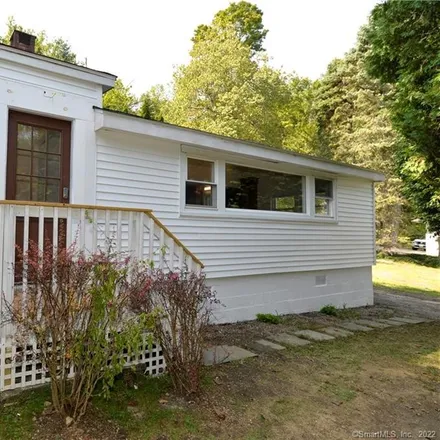 Buy this 1 bed house on 213 Mamanasco Road in Ridgefield, CT 06877