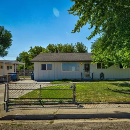 Buy this 3 bed house on 664 South 14th East Street in Mountain Home, ID 83647