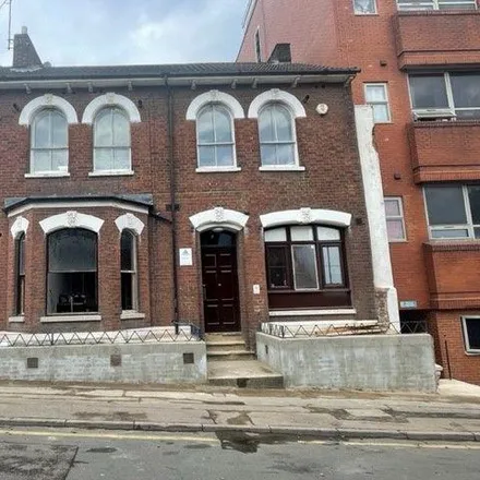 Rent this 1 bed apartment on Adelaide Street in Luton, LU1 1RJ
