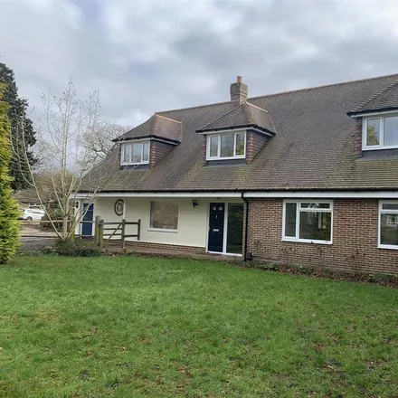 Rent this 4 bed house on Rew Lane in Lavant, PO19 5QH