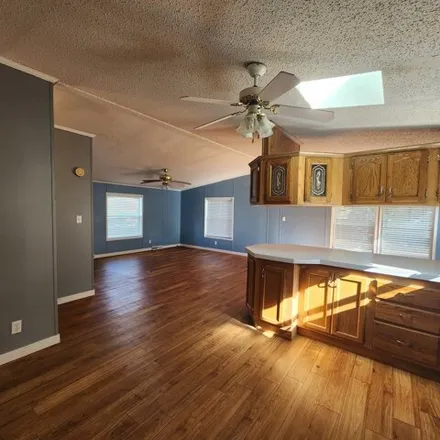 Image 7 - 396 McLean Street, Lake of the Woods, Champaign County, IL 61853, USA - Apartment for sale