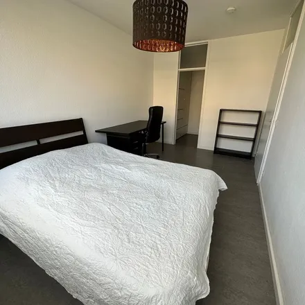 Rent this 2 bed apartment on Spannwisch 2 in 22159 Hamburg, Germany