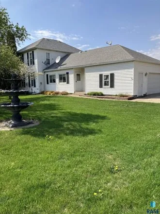 Buy this 4 bed house on 1161 County Highway 5 in Luverne Township, MN 56156