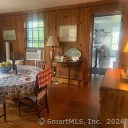 Image 4 - 111 East Wharf Road, Seaview Beach, Madison, CT 06443, USA - House for rent