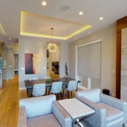 Buy this 6 bed apartment on 1503 North North Park Avenue in Downtown Chicago, Chicago