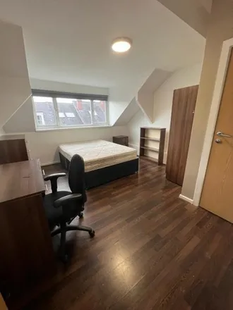 Image 2 - Back Meadow View, Leeds, LS6 1JQ, United Kingdom - Townhouse for rent