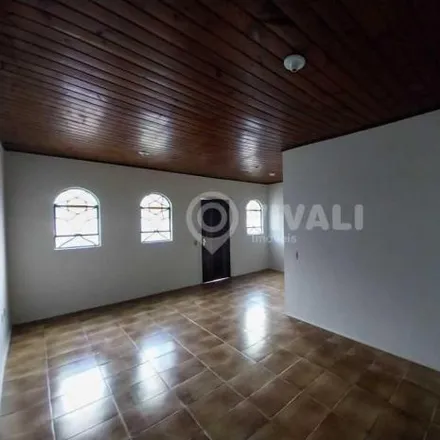 Rent this 3 bed house on Rua Odilon Gilli in Itatiba, Itatiba - SP
