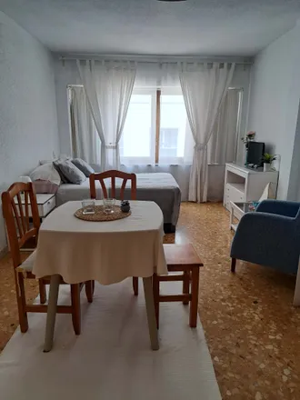 Rent this studio apartment on Edificio Apolo in Bulevar Austria, 46002 Valencia
