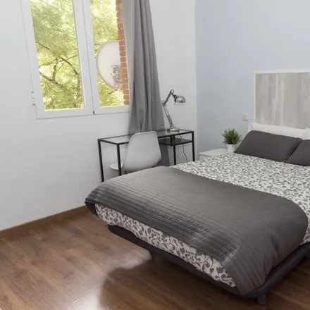 Rent this 3 bed room on Madrid in Calle del General Lacy, 38