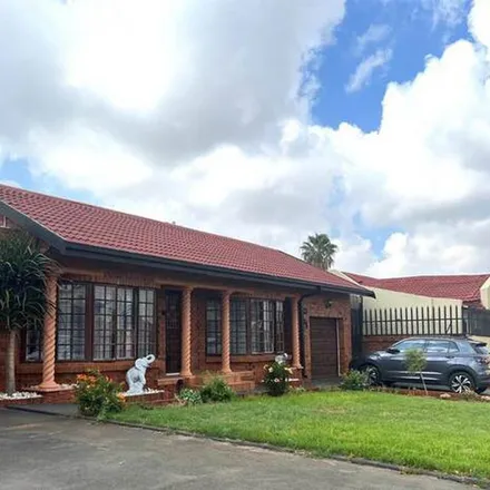 Image 6 - Stellenberg Street, Lenasia South, Gauteng, 1835, South Africa - Apartment for rent