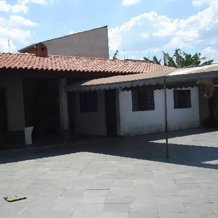 Buy this 5 bed house on Rua Francisco Bueno de Camargo in Vila Nova Sorocaba, Sorocaba - SP
