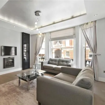 Rent this 2 bed room on Portman Mansions in Chiltern Street, London