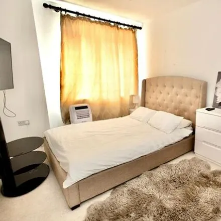 Rent this 1 bed house on Boyd Building in Upper Dock Walk, London