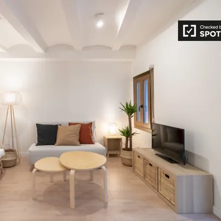 Rent this 2 bed apartment on Colla Monlleó in Plaça Redona, 46001 Valencia